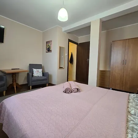 Nad Krolewiecka * שטוטובו